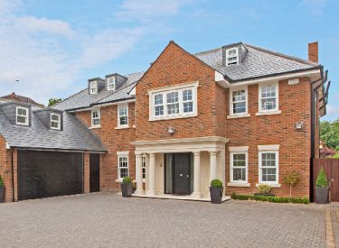 Large scale extension & refurbishment in Gerrards Cross